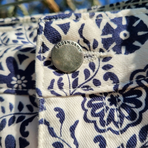 Boden Mid-Rise Girlfriend Jean - Picture 6 of 13